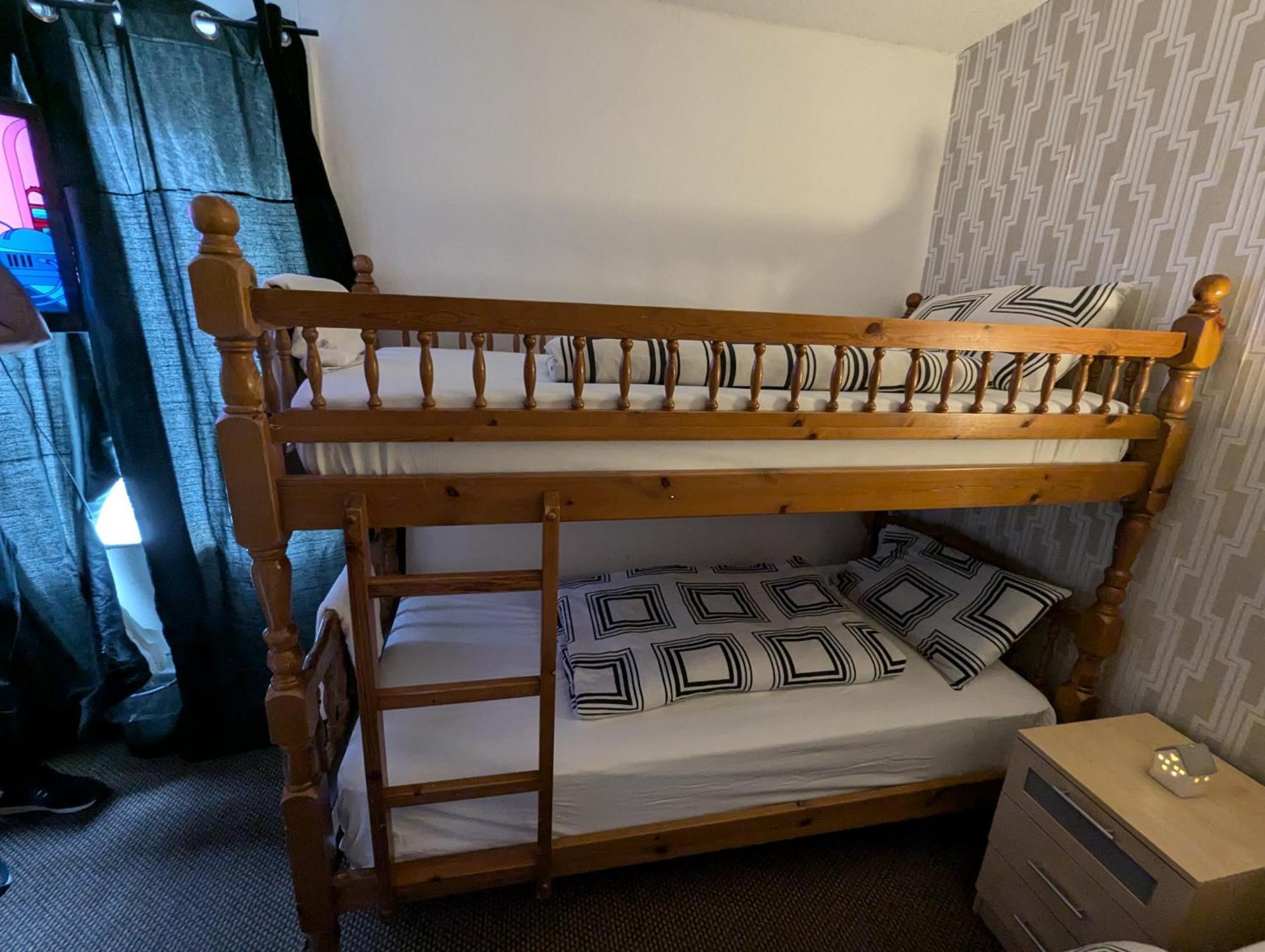Fern Villa Hotel - Albert Road Blackpool Eksteriør billede