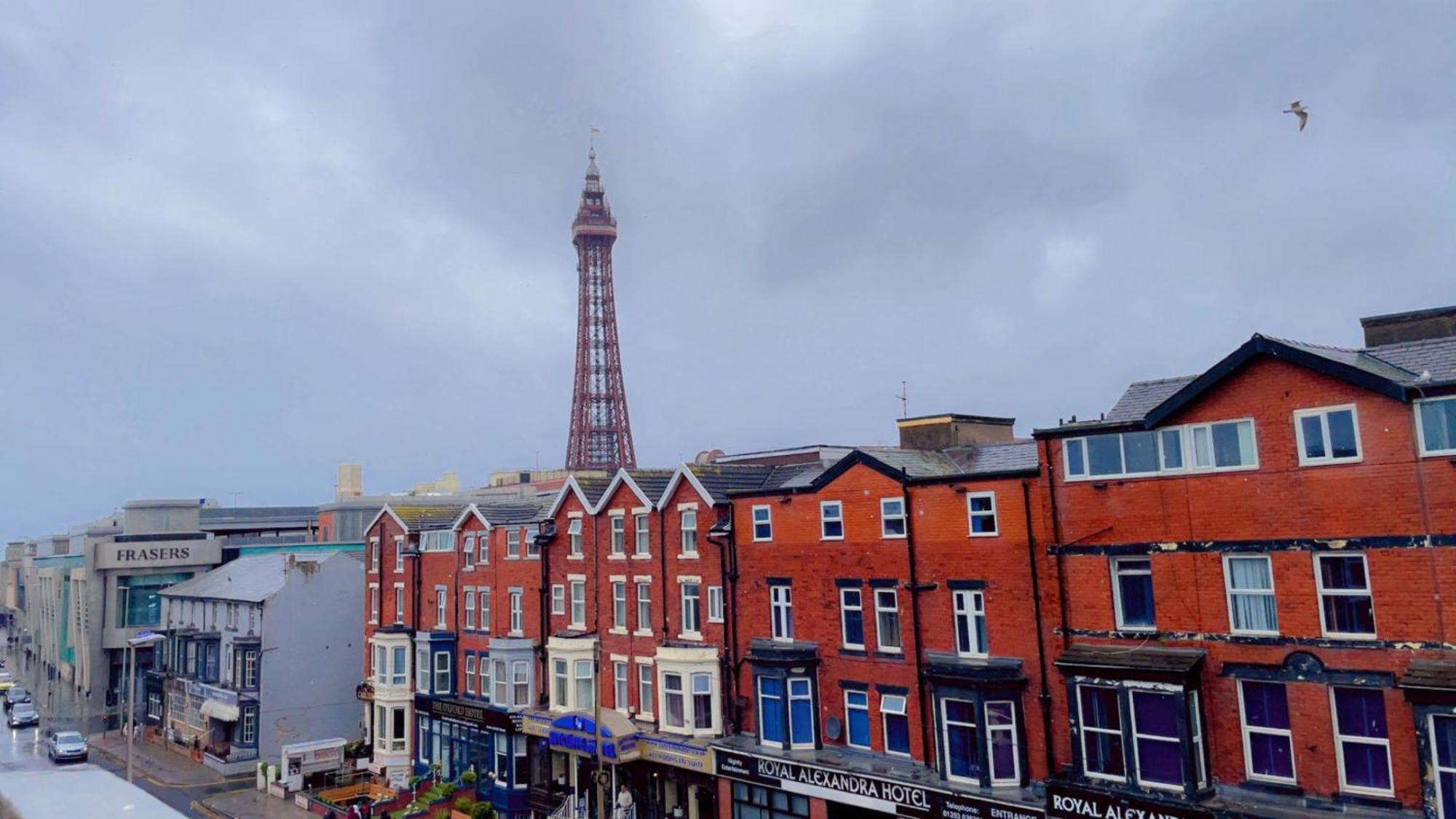 Fern Villa Hotel - Albert Road Blackpool Eksteriør billede